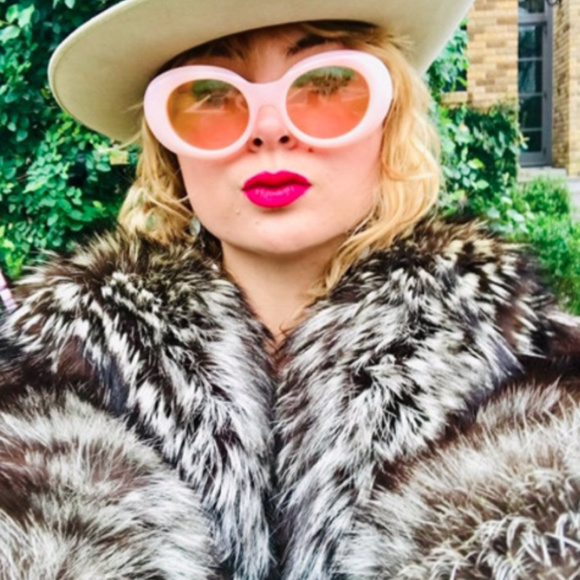 Vintage Fox Fur Coat 1990s - Picture 5 of 5